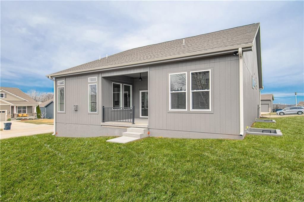 25257 W 142nd Street — photo 36