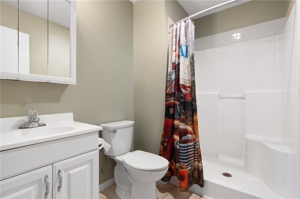407 E Richardson Street — photo 14