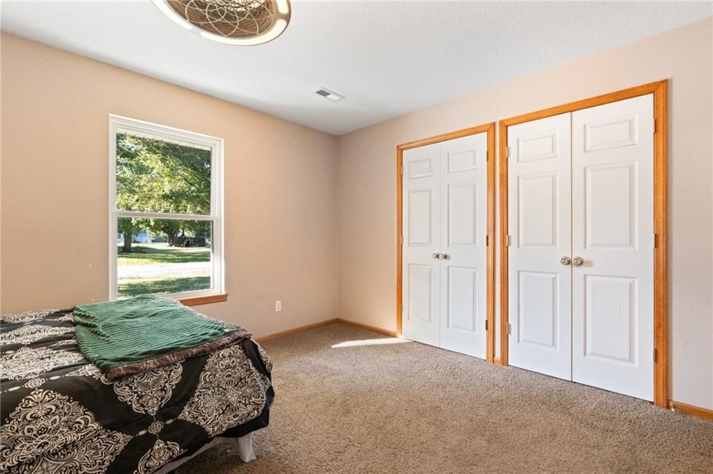 407 E Richardson Street — photo 21
