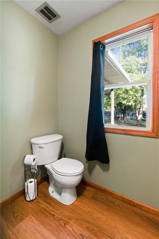 407 E Richardson Street — photo 27