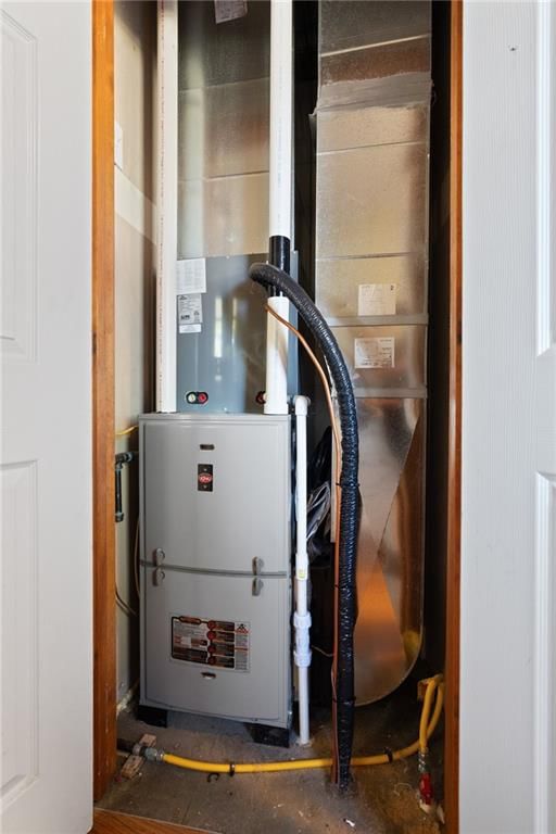 407 E Richardson Street — photo 34