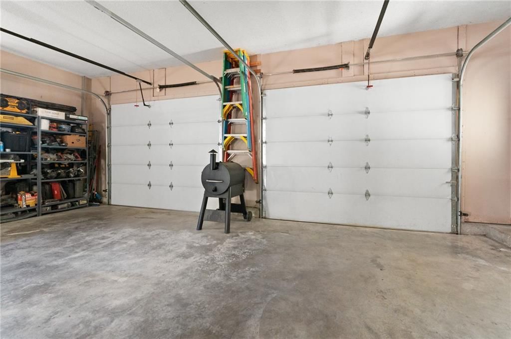 407 E Richardson Street — photo 40