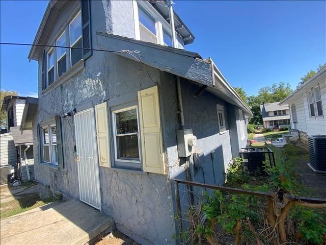 2906 Bales Avenue — photo 6
