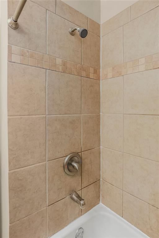 11621 McKinley Avenue — photo 18