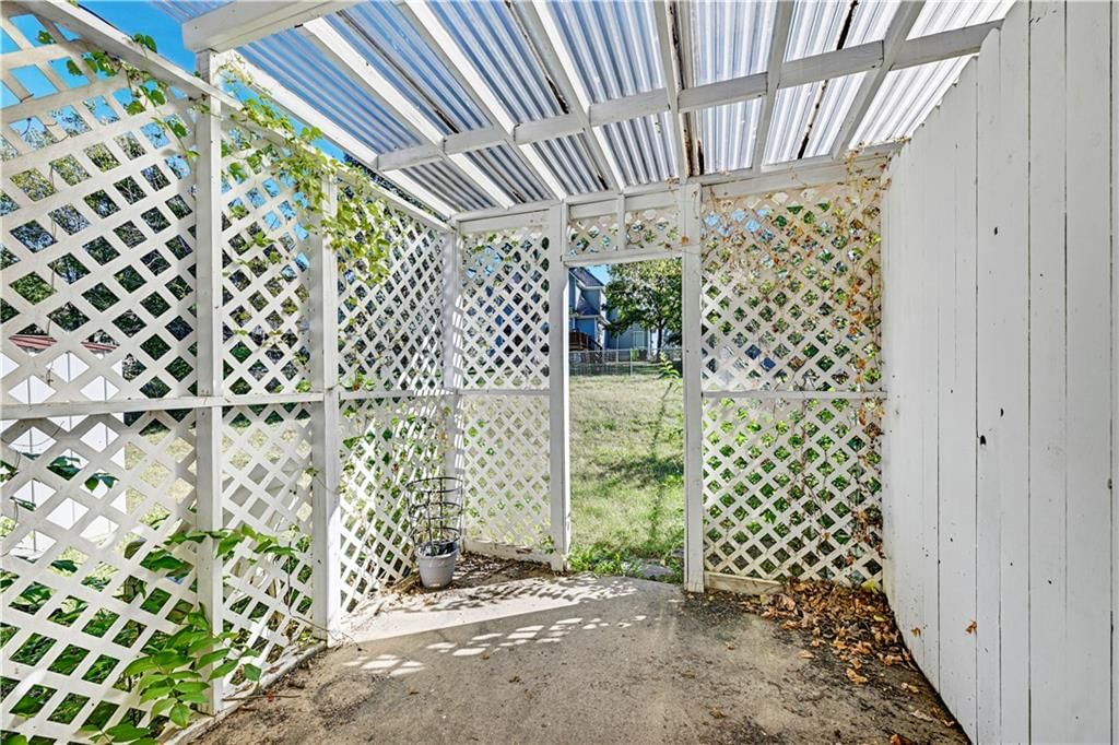 909 Mission Drive — photo 4