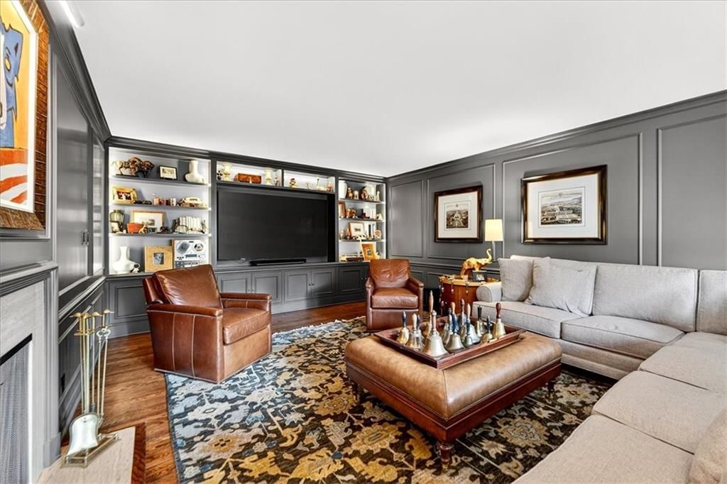 1055 W 54th Street — photo 19