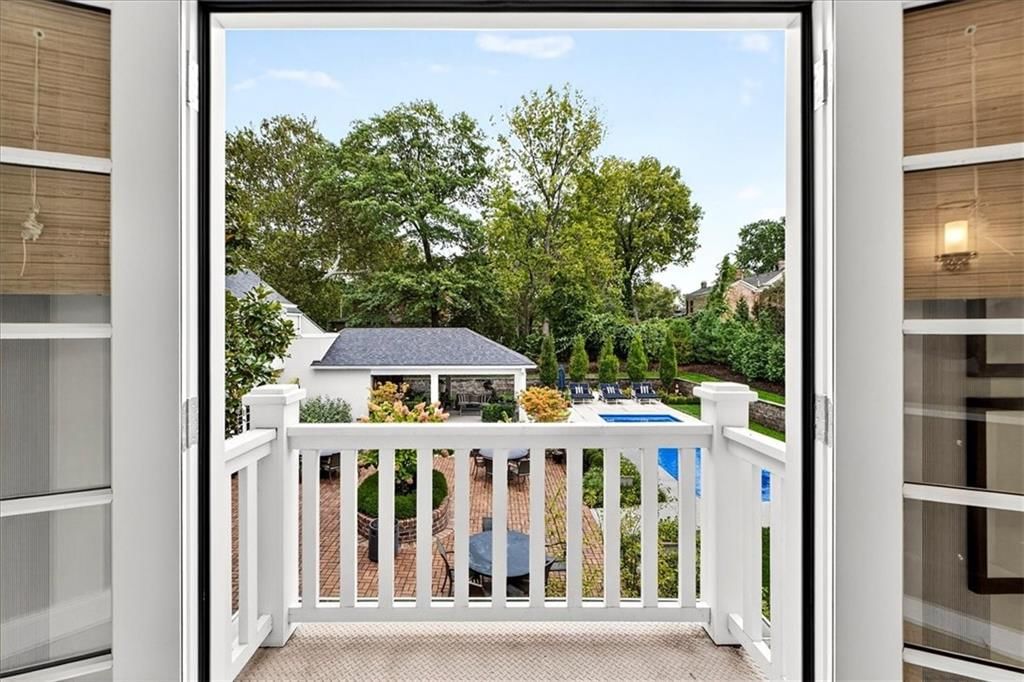 1055 W 54th Street — photo 32