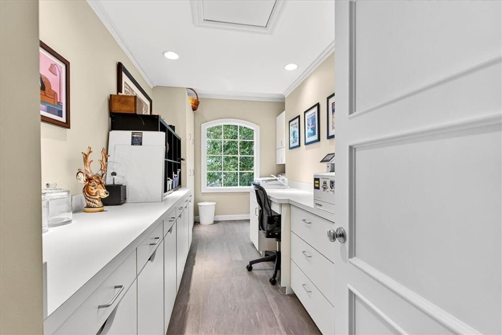 1055 W 54th Street — photo 34