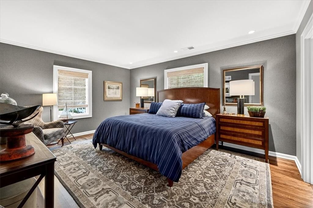 1055 W 54th Street — photo 37