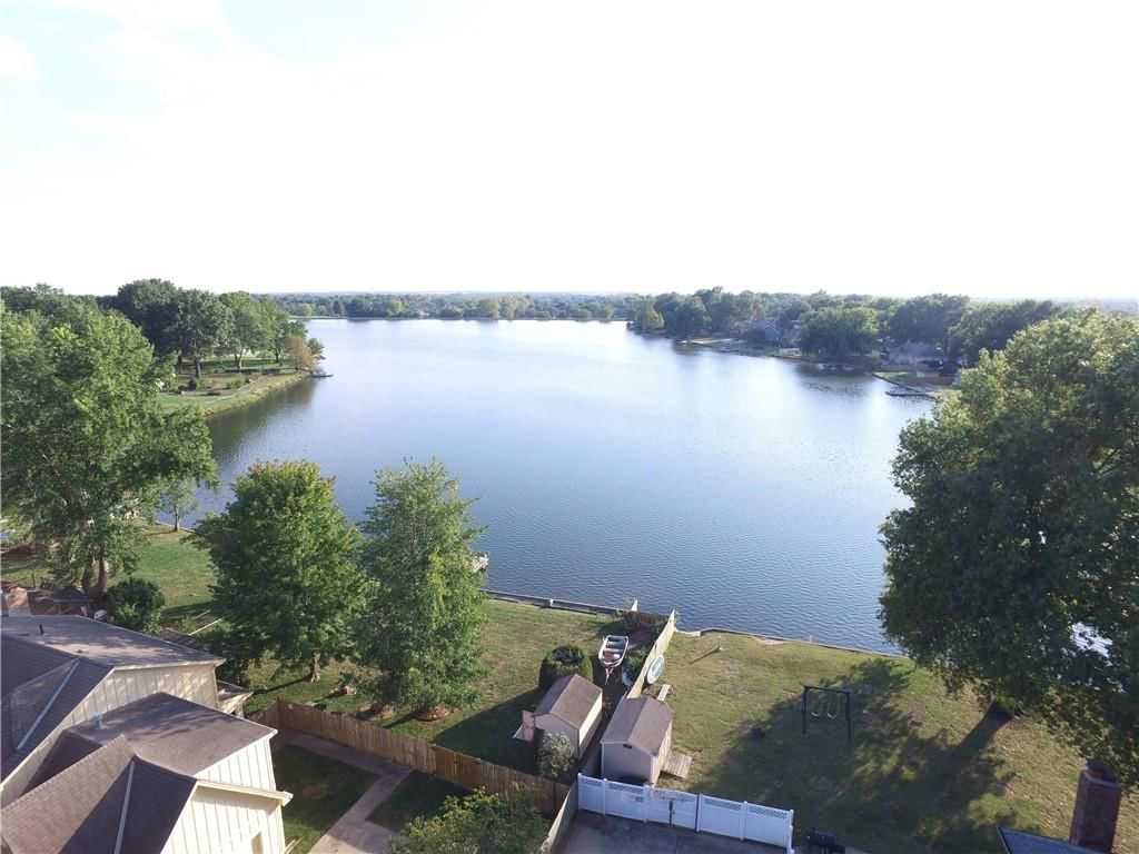 1017 Johnston Drive — photo 4