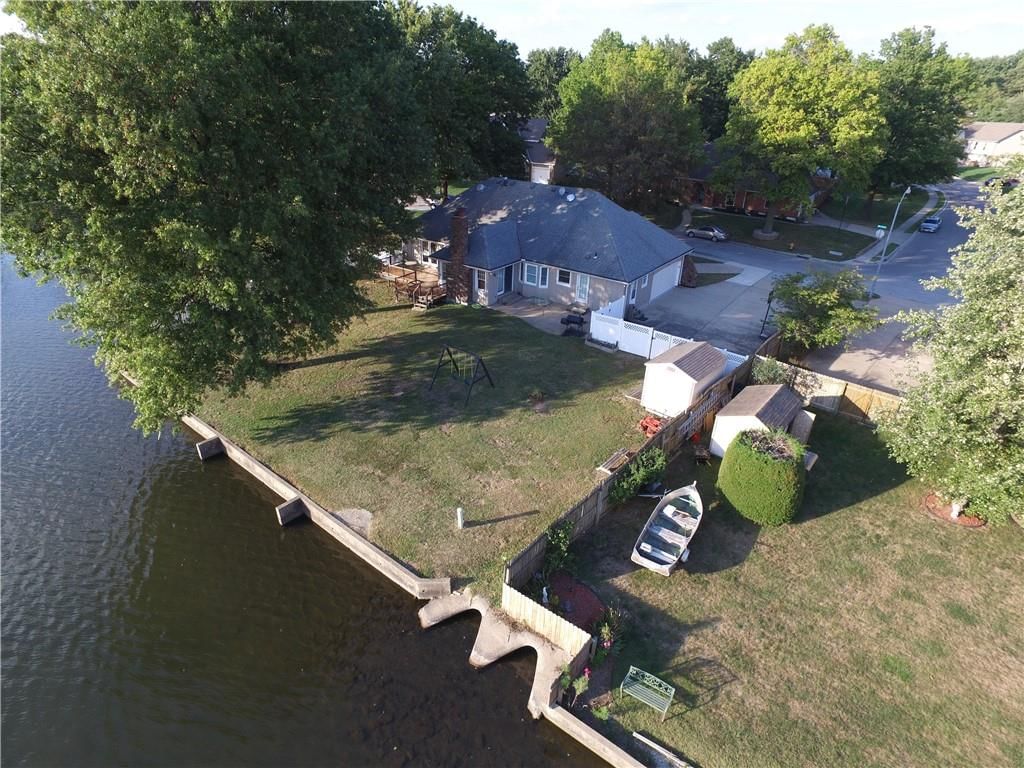 1017 Johnston Drive — photo 10