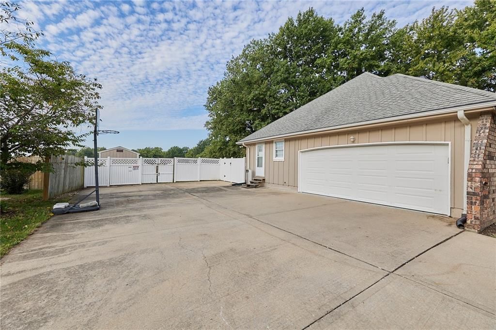 1017 Johnston Drive — photo 14