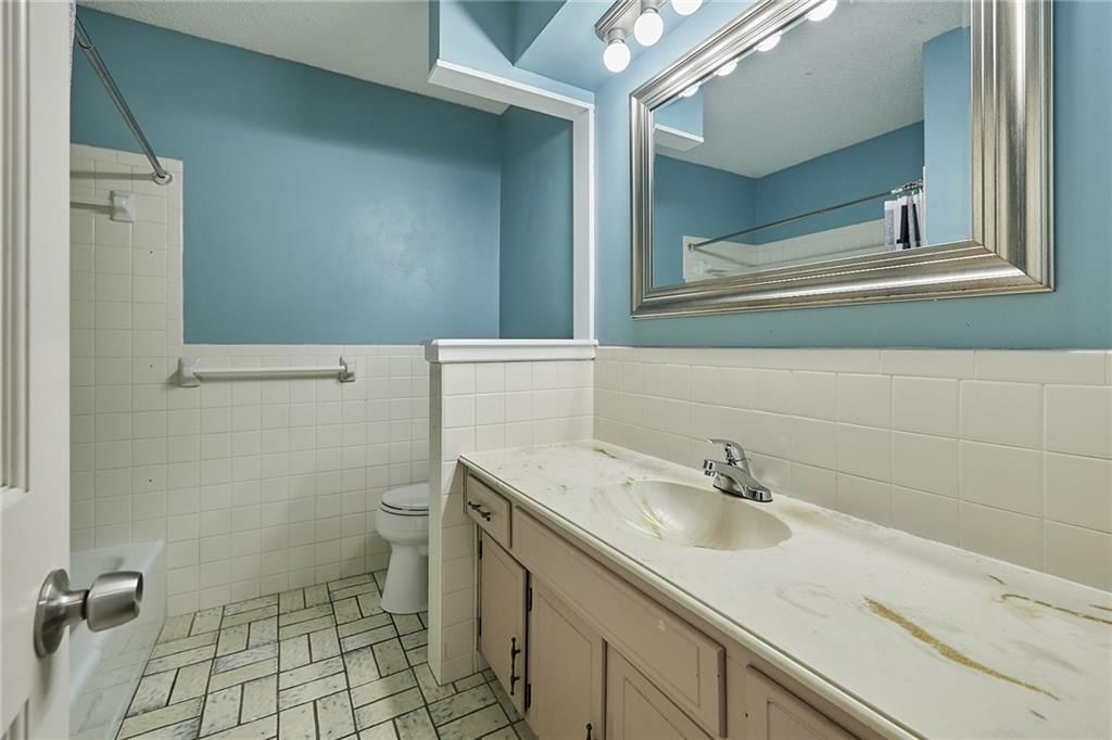 1017 Johnston Drive — photo 29