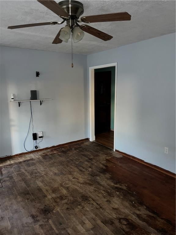 Photo 8 of 11 - 729 Hazel Street