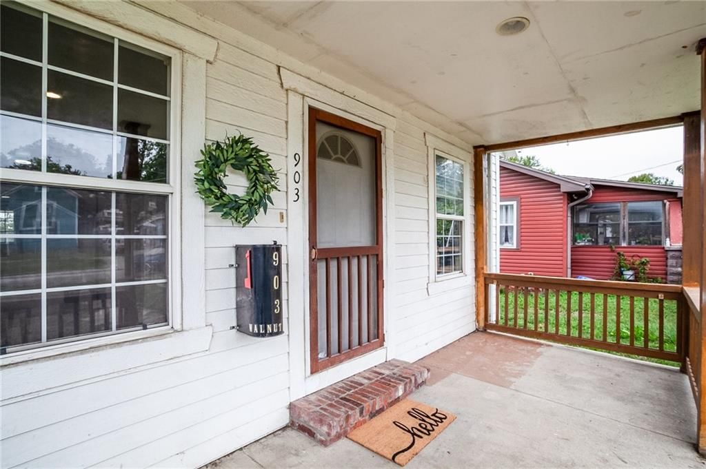 903 Walnut Street — photo 2