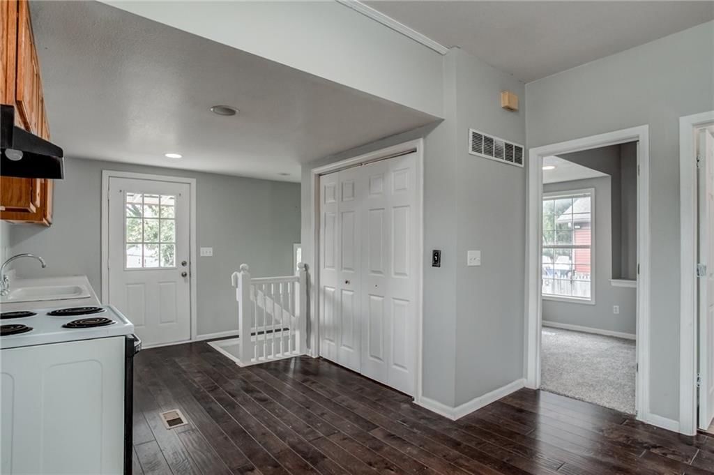903 Walnut Street — photo 6