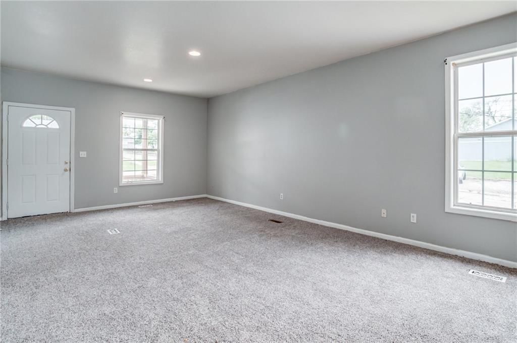 903 Walnut Street — photo 15
