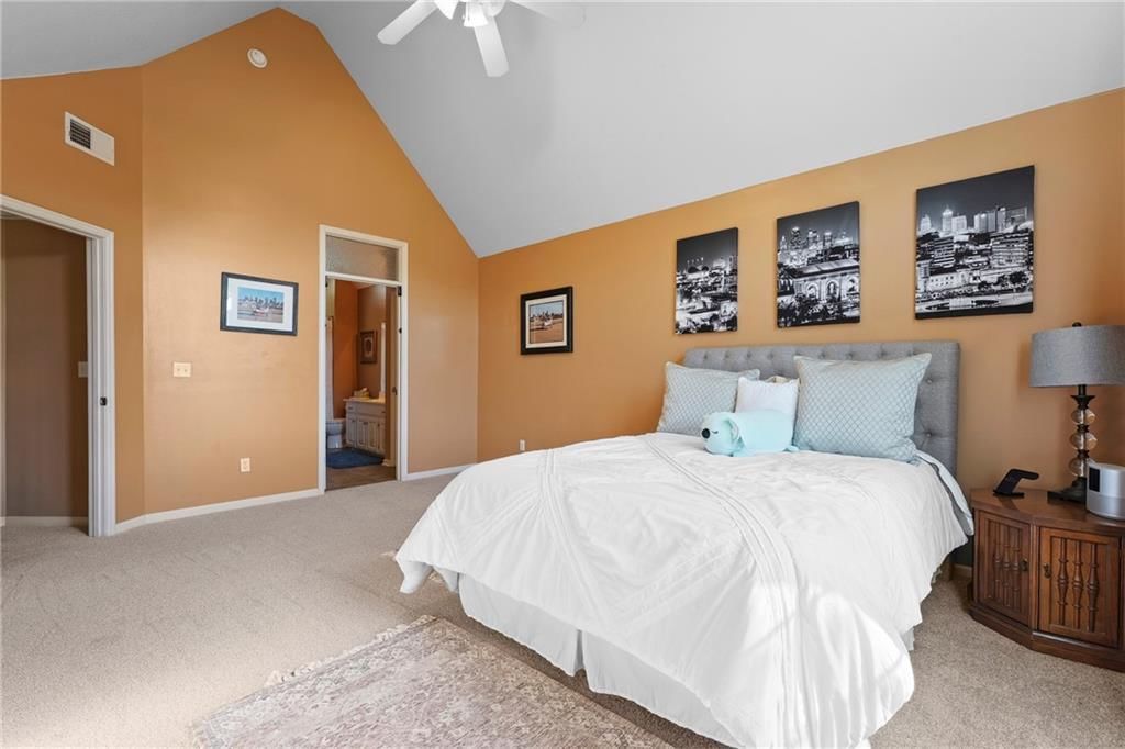 9205 N Flora Avenue — photo 32