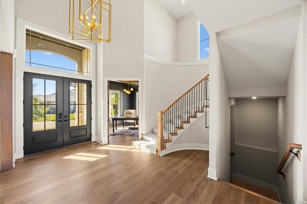 17321 Larsen Street — photo 2