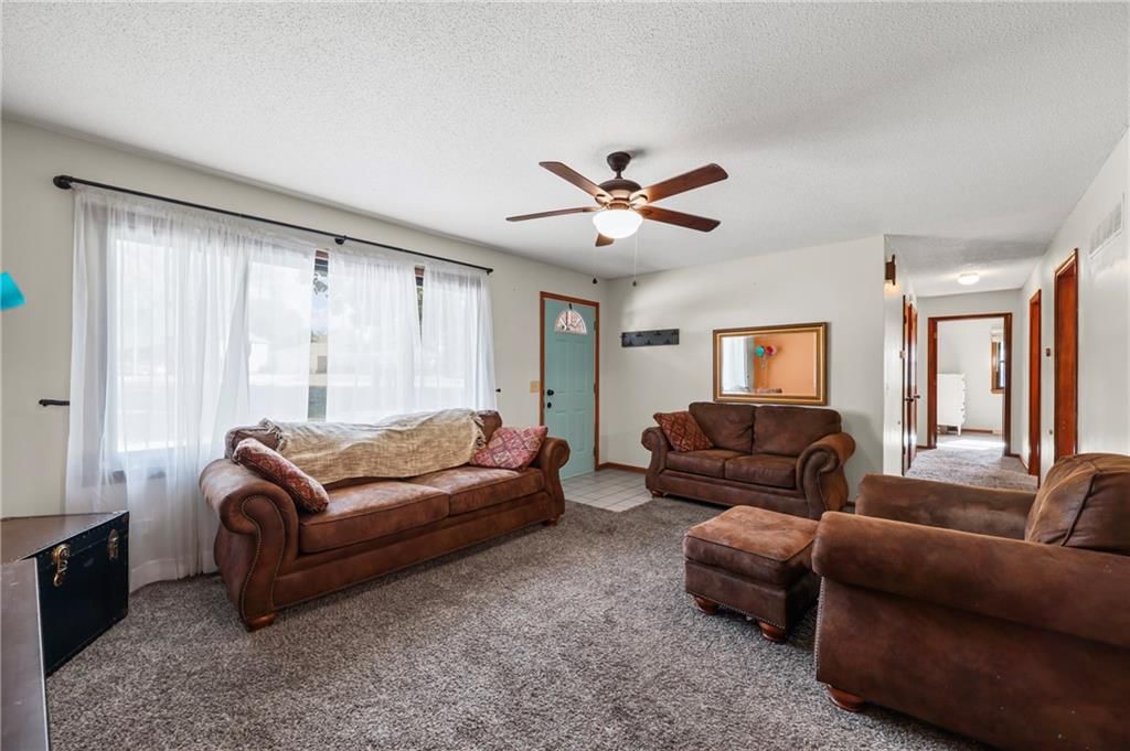 702 Quincy Boulevard — photo 4