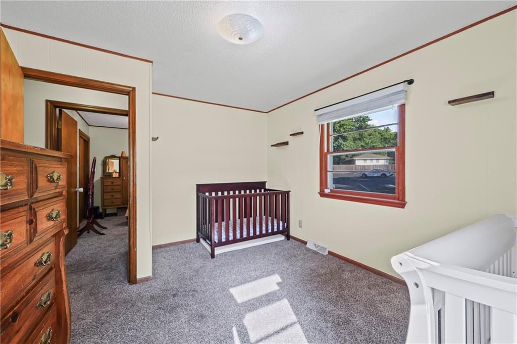 702 Quincy Boulevard — photo 13