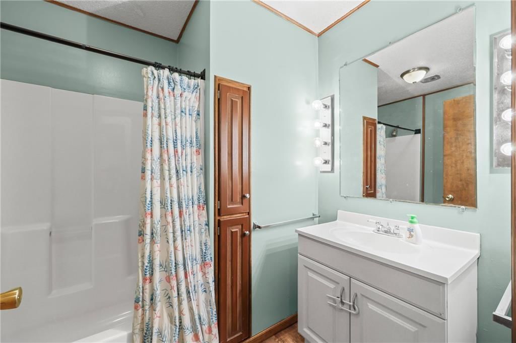 702 Quincy Boulevard — photo 14
