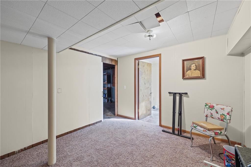702 Quincy Boulevard — photo 24
