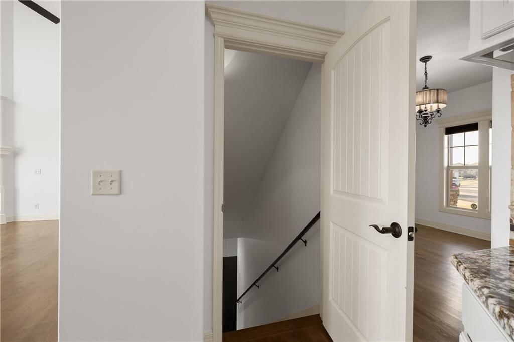 1210 Hillmann Lane — photo 38