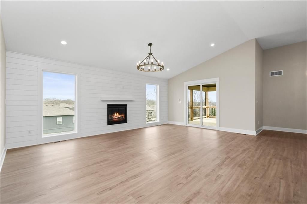1305 N Holland Drive — photo 8
