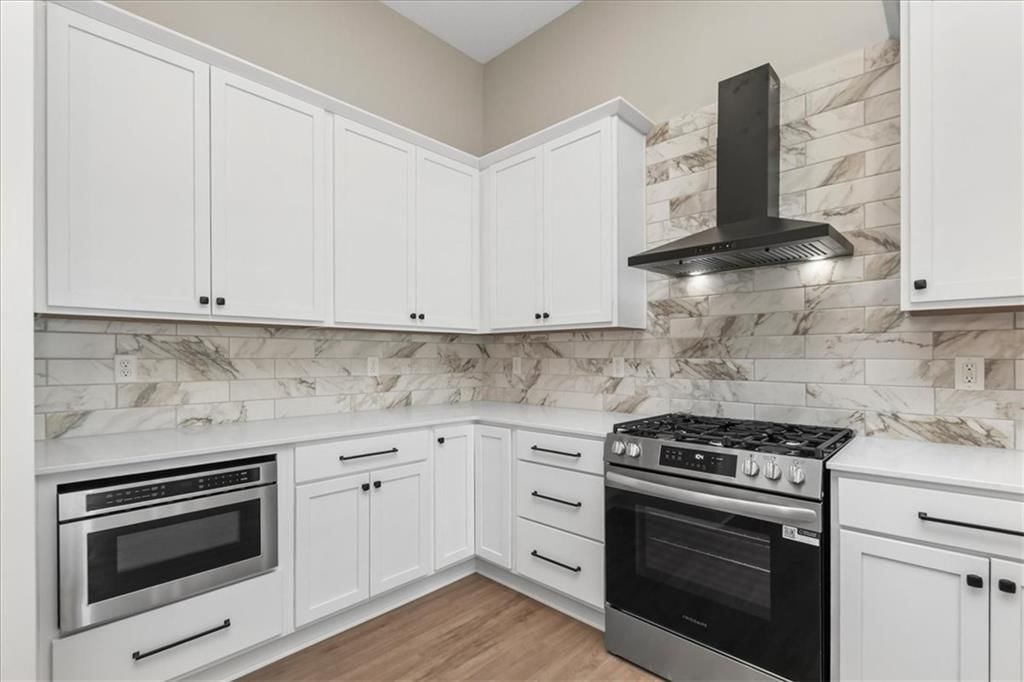1305 N Holland Drive — photo 14