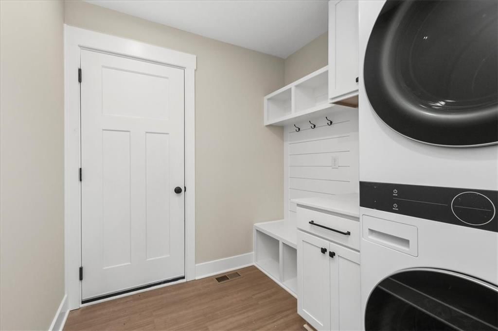 1305 N Holland Drive — photo 23