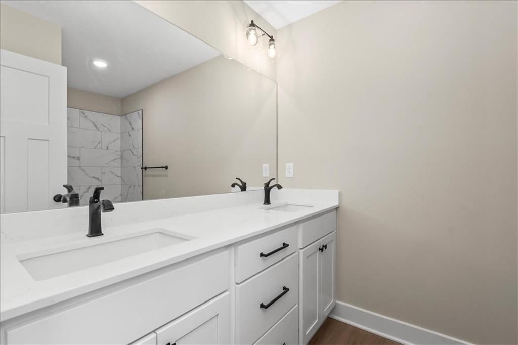1305 N Holland Drive — photo 26