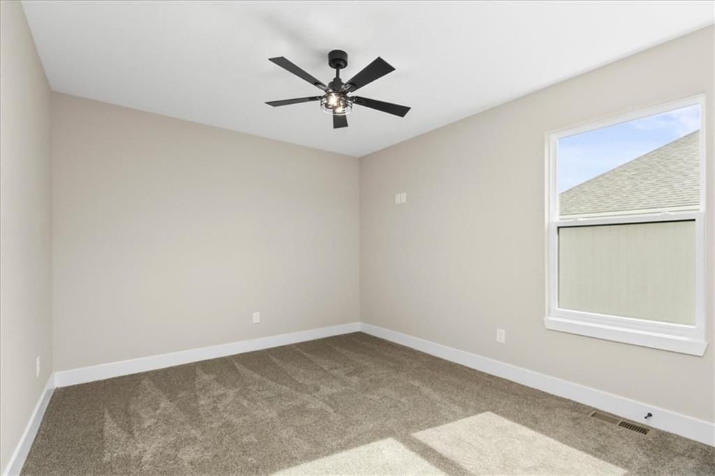 1305 N Holland Drive — photo 28