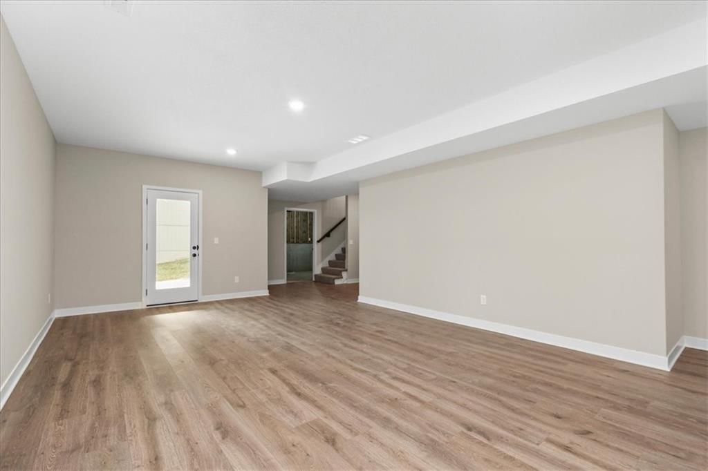 1305 N Holland Drive — photo 31