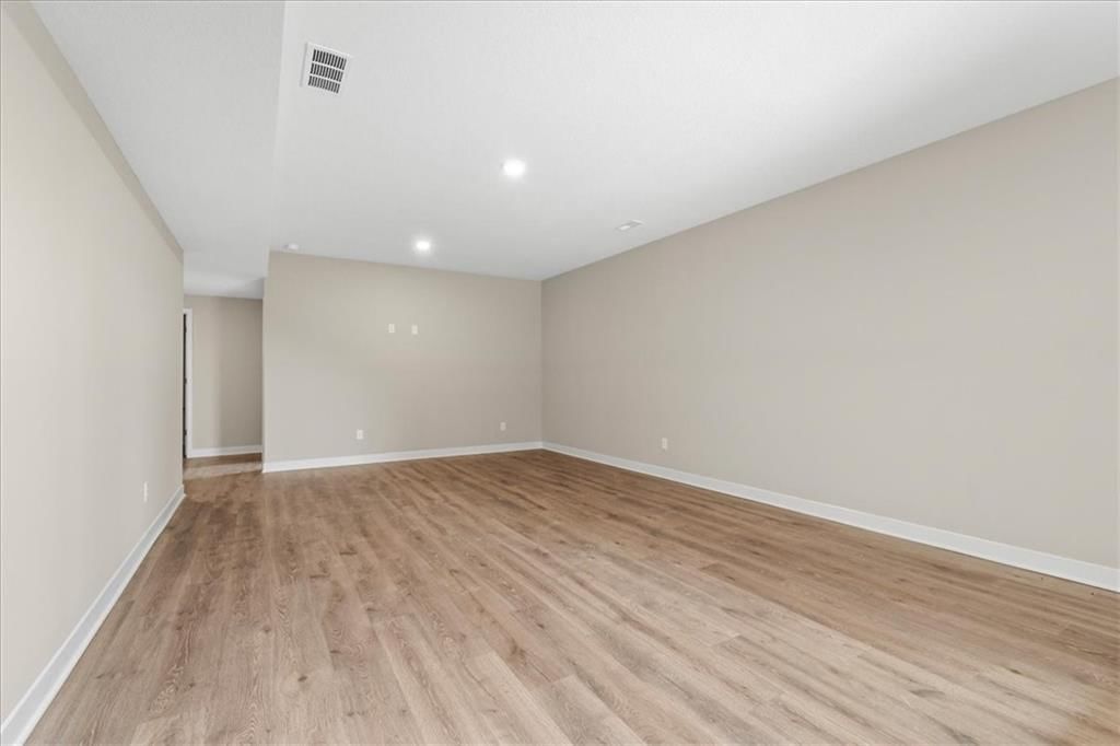 1305 N Holland Drive — photo 32