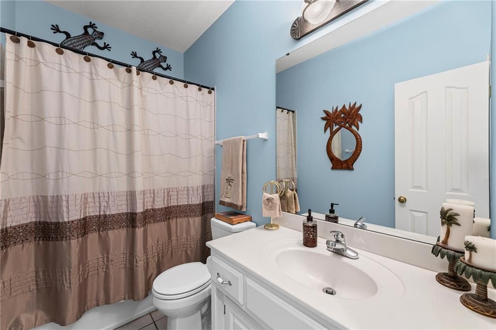 Photo 25 of 75 - 19220 W 98th Terrace