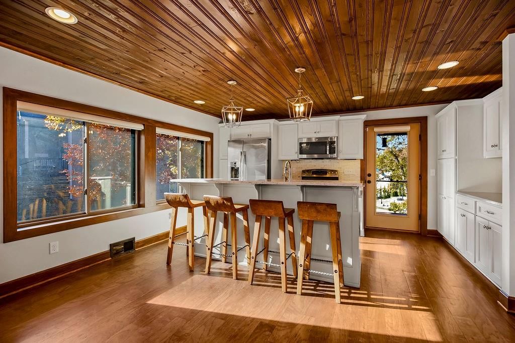 49-51 Z Lake Shore Drive — photo 10