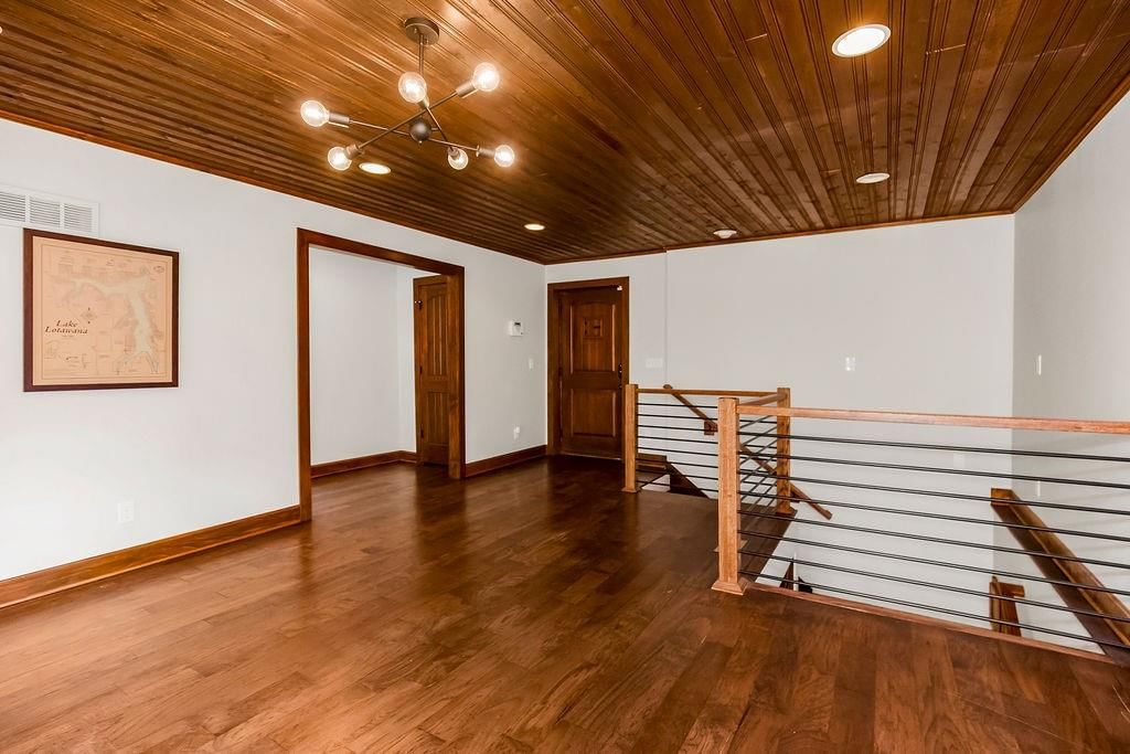 49-51 Z Lake Shore Drive — photo 13