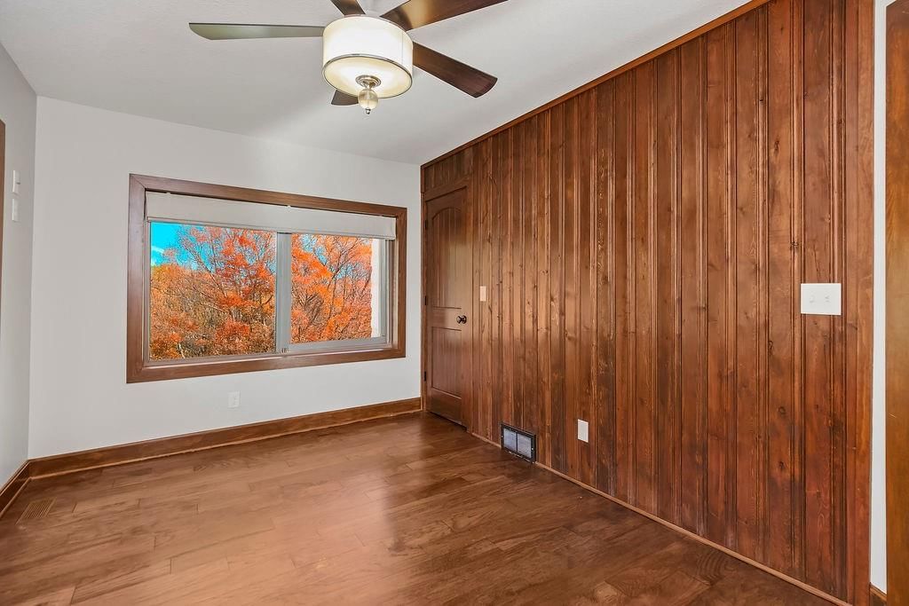 49-51 Z Lake Shore Drive — photo 15