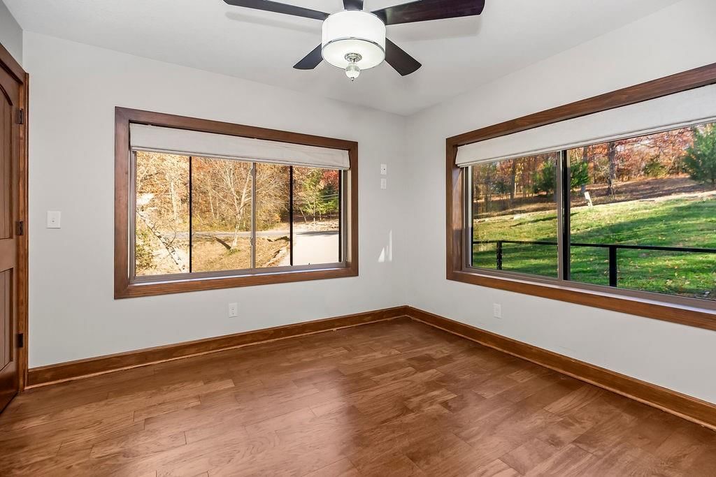 49-51 Z Lake Shore Drive — photo 17