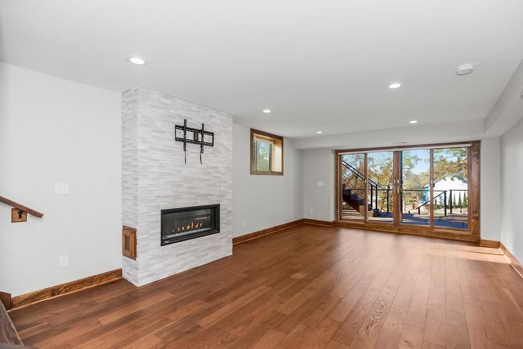 49-51 Z Lake Shore Drive — photo 22