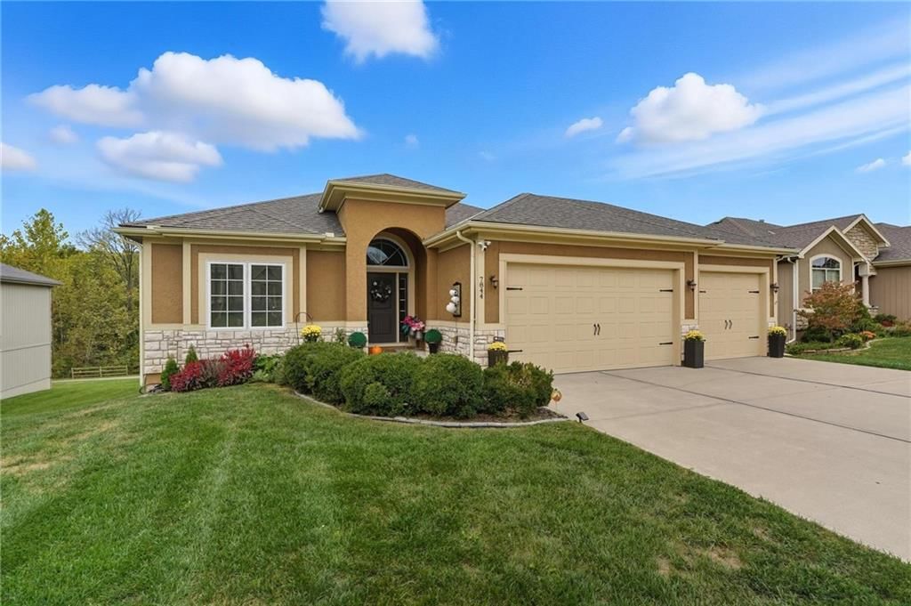 7844 N Walrond Avenue, Kansas City, MO