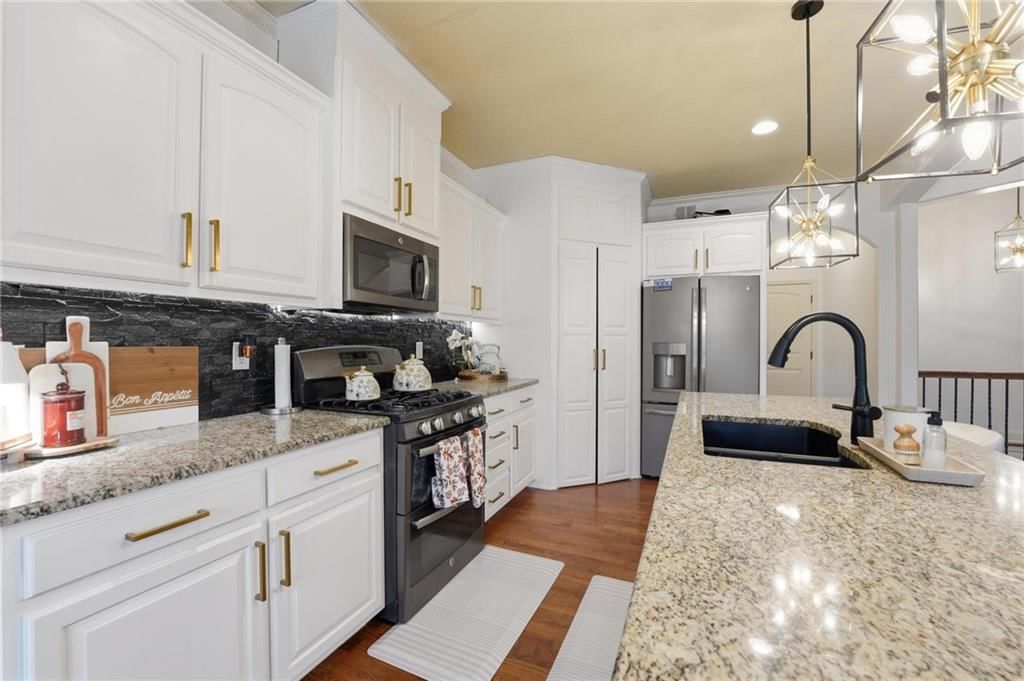7844 N Walrond Avenue — photo 11
