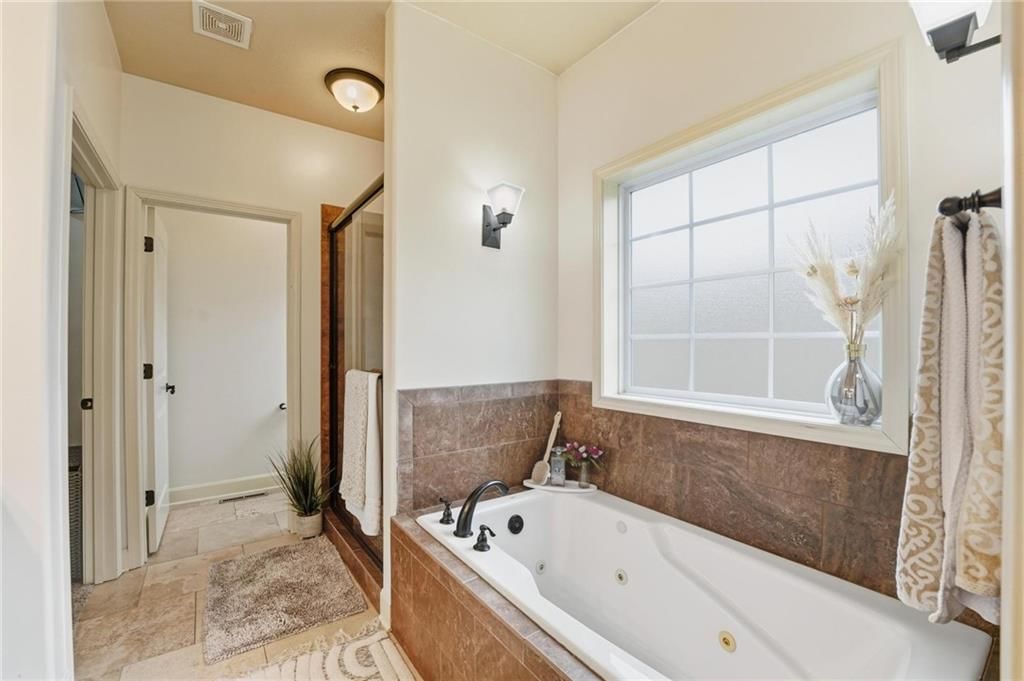7844 N Walrond Avenue — photo 28