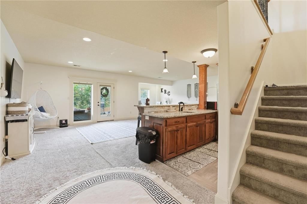 7844 N Walrond Avenue — photo 32