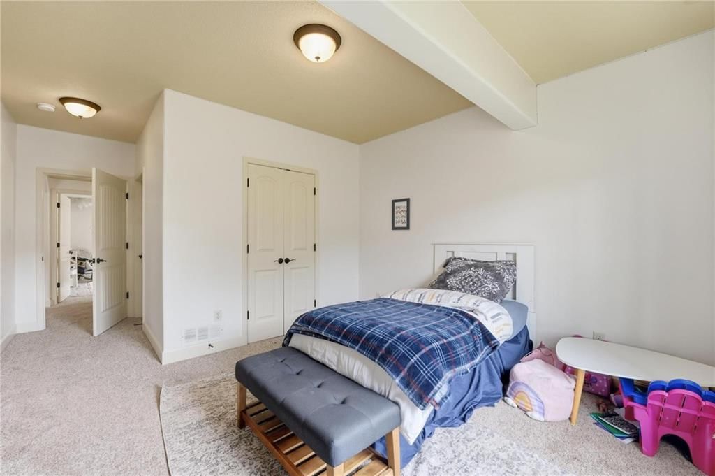 7844 N Walrond Avenue — photo 44