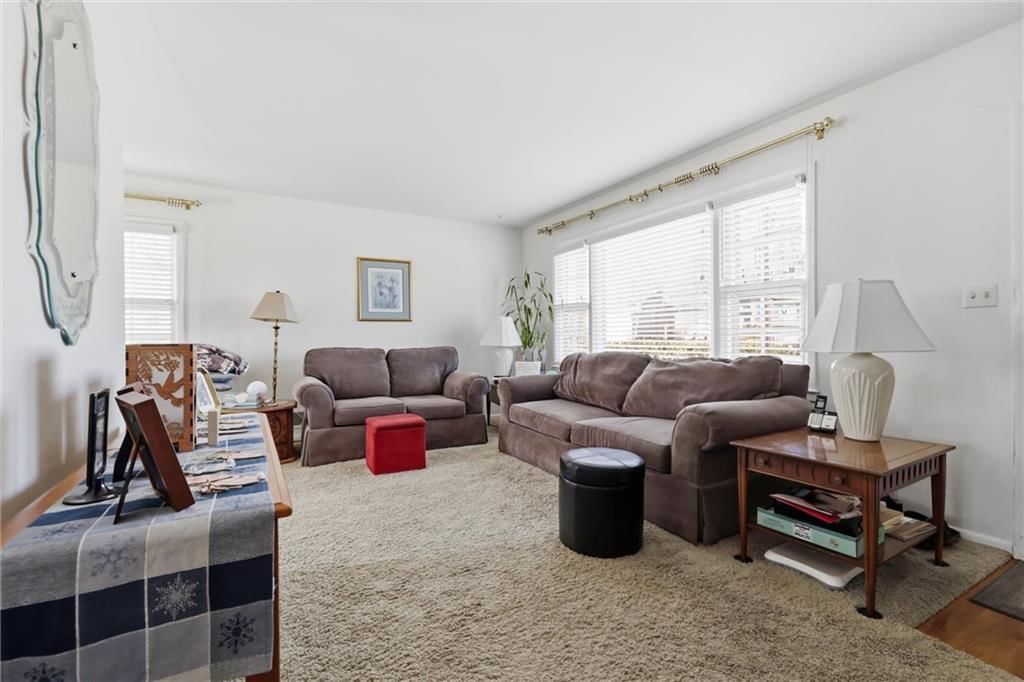 200 SW Yost Avenue — photo 6
