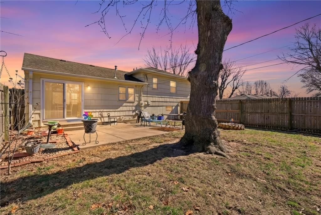 200 SW Yost Avenue — photo 30