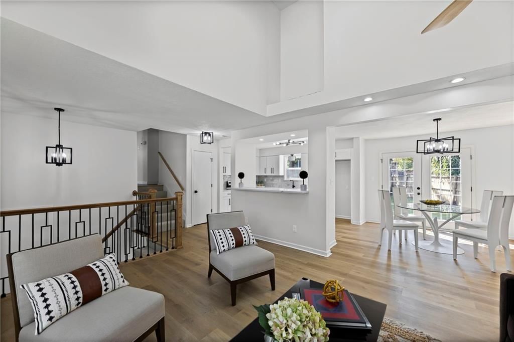 11005 Walnut Creek Drive — photo 9