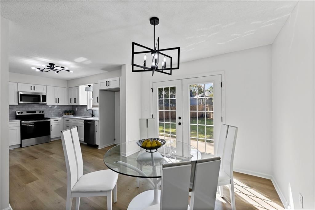 11005 Walnut Creek Drive — photo 12